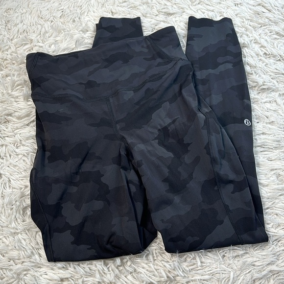 Lululemon Base Pace High-Rise Tight 28" *Brushed Nulux Heritage 365 Camo - Picture 1 of 6